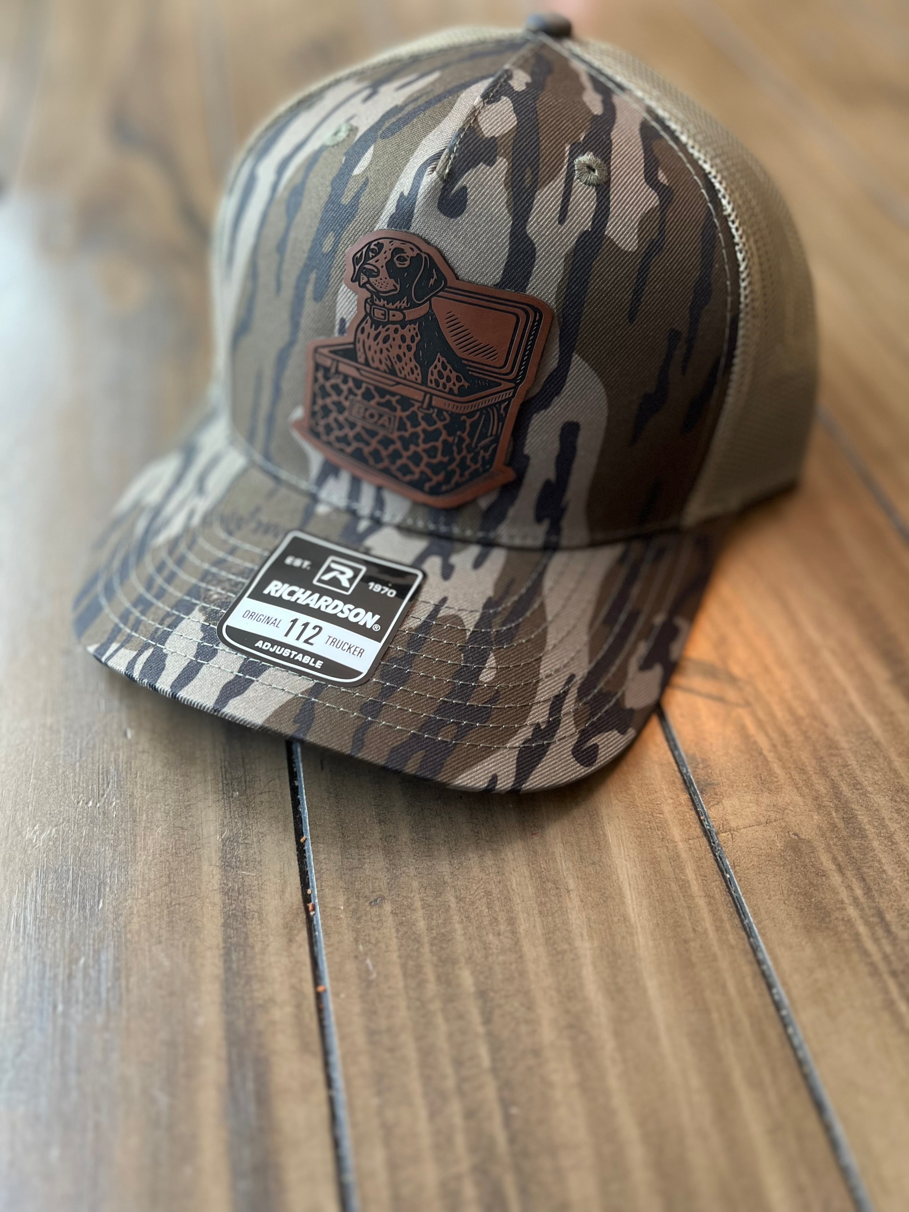 Mossy Oak Bottomland Camo with Dog / Cooler patch