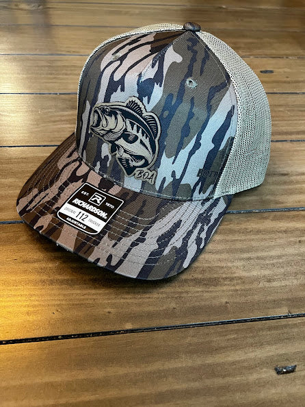 Mossy Oak bottomland 112 with bass patch